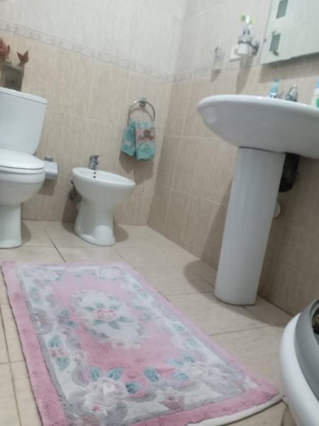 Tirane, jepet me qera apartament 2+1+Ballkon Kati 2, 96 m² 400 € (Thoma filipeu reuga teleferikut Daj)