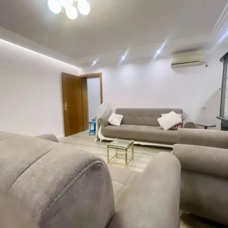 Tirane, shitet apartament 1+1 , 65 m² 128.000 € (Myslym Shyri)