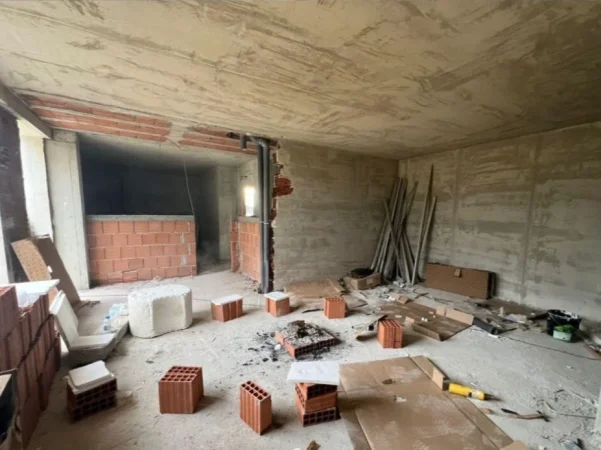 Shitet Duplex Kati  249 m² Farke  226.000 €