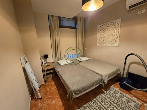 Durres, jepet me qera apartament 2+1 Kati 2, 80 m² 350 € (golem)
