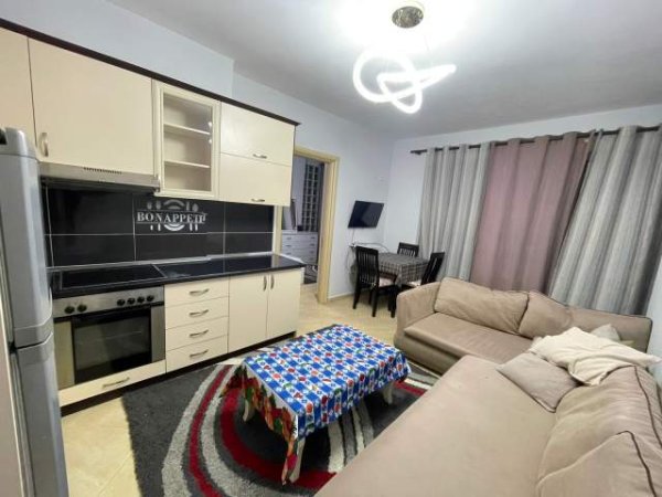 Tirane, jepet me qera apartament 2+1+BLK Kati 6, 90 m² 350 Euro (Sokrat miho)