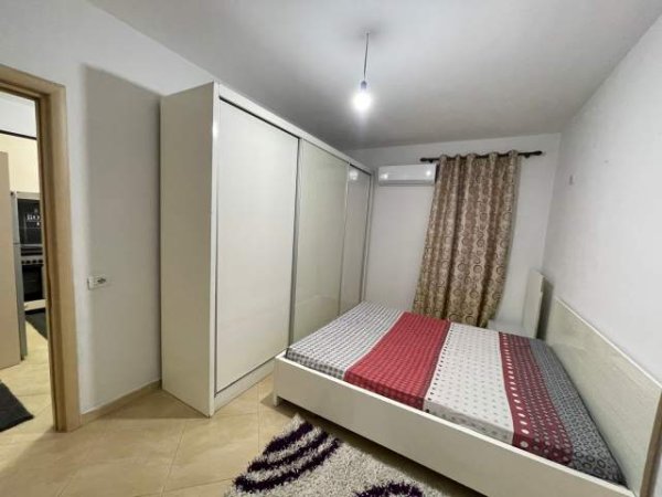 Tirane, jepet me qera apartament 2+1+BLK Kati 6, 90 m² 350 Euro (Sokrat miho)