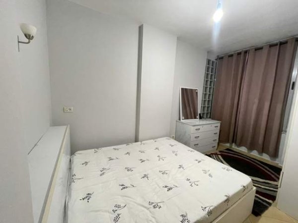 Tirane, jepet me qera apartament 2+1+BLK Kati 6, 90 m² 350 Euro (Sokrat miho)