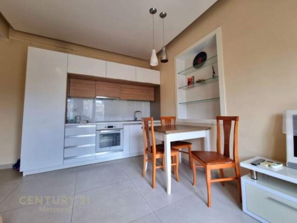 Tirane, jap me qera apartament 2+1 Kati 3, 65 m² 520 Euro