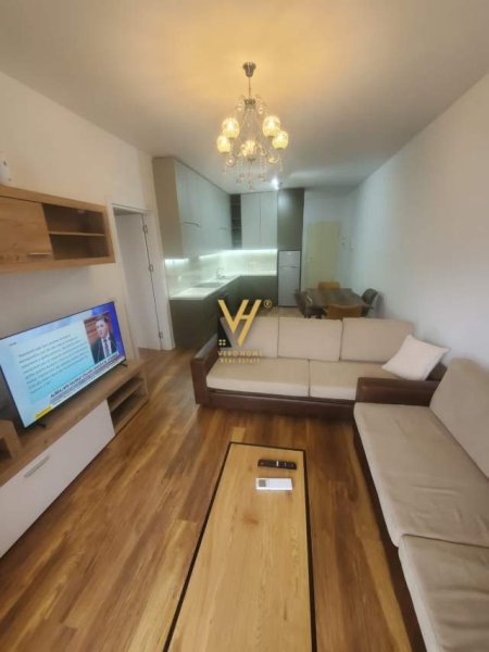Tirane, jepet me qera apartament 3+1+A+BLK Kati 6, 120 m² 800 Euro (RRUGA NDRE MJEDA)