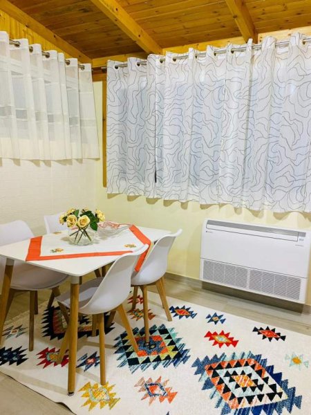 Tirane, jepet me qera apartament 1+1 Kati 1, 60 m² 500 Euro (Liqeni i Thatë)