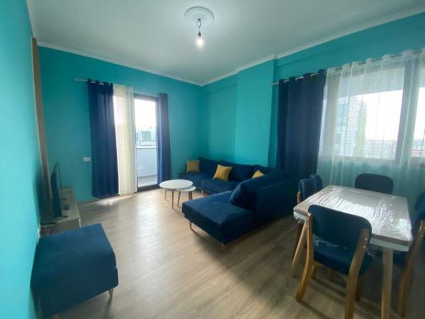 Tirane, jepet me qera apartament 2+1+BLK Kati 8, 100 m² 600 Euro (rruga e kavajes)