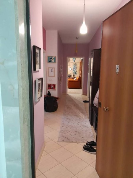 Tirane, jepet me qera apartament 2+1+BLK Kati 3, 65 m² 500 Euro (Qendra kristal)
