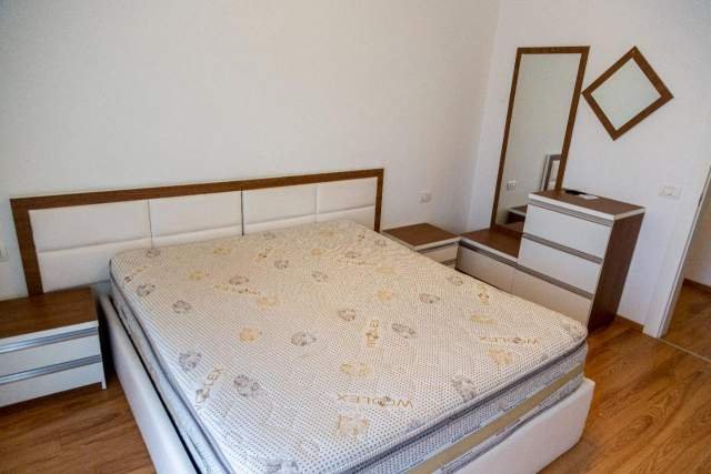 Tirane, jepet me qera apartament 2+1 Kati 8, 106 m² 550 Euro (Astir)