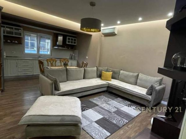 Tirane, jepet me qera apartament Kati 4, 500 Euro (drtan hoxha)