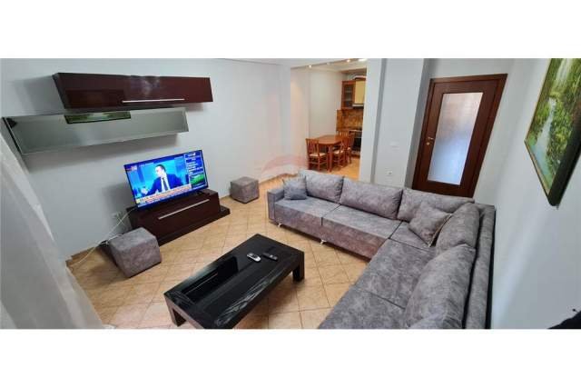 Tirane, jepet me qera apartament 2+1+A+BLK Kati 6, 115 m² 450 Euro (Skender Luarasi)