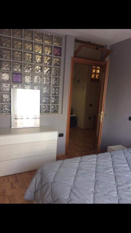 Tirane, jepet me qera apartament 1+1 Kati 5, 70 m² 420 Euro (Fakulteti i Drejtesise)
