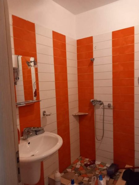 Tirane, jepet me qera apartament 1+1 Kati 6, 65 m² 35.000 Leke (Komisariati numer 4)
