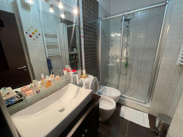 Tirane, shitet apartament 4+1+BLK Kati 3, 174 m² 200.000 Euro (Ish Nisharaku)