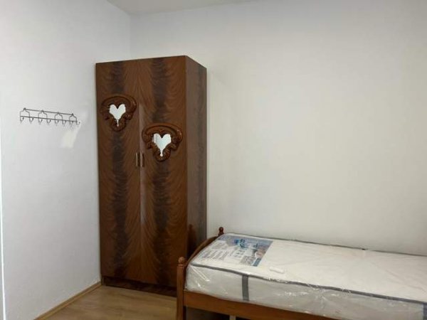 Tirane, jepet me qera apartament 2+1+BLK 100 m² 450 Euro (Rruga Bardhyl)