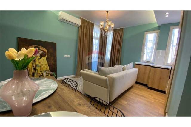 Tirane, jepet me qera apartament 1+1+BLK Kati 3, 62 m² 600 Euro (Shkolla e Baletit)