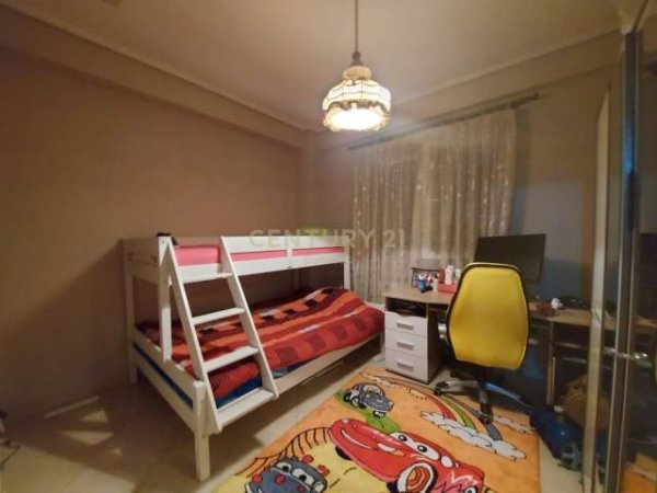 Tirane, shitet apartament 2+1 Kati 1, 121 m² 121.000 Euro (kodra e diellit)