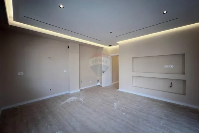 Tirane, shes apartament 2+1 Kati 5, 106 m² 220.000 € (Pazari i Ri, Shqipëri)