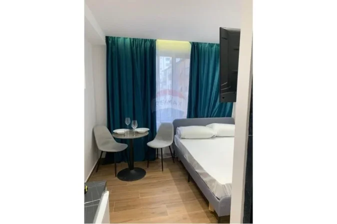 Tirane, shitet apartament 4+1 Kati 4, 100 m² 345.000 € (Bllok, Shqipëri)