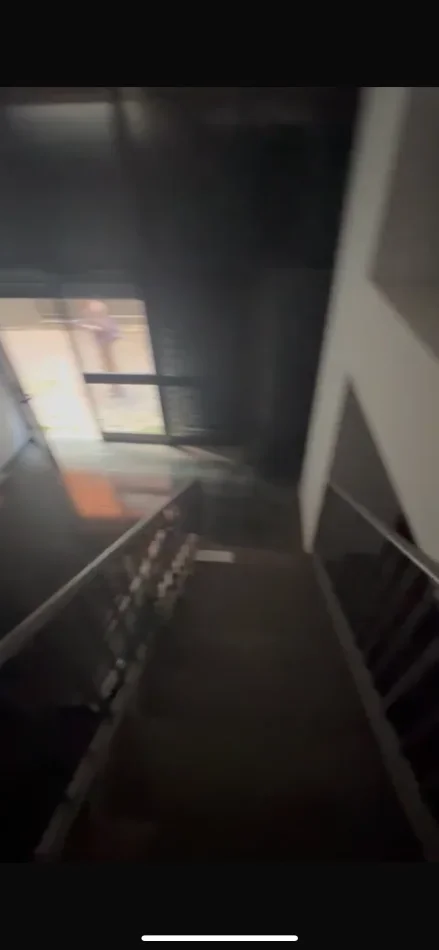 Tirane, jepet me qera ambjent biznesi Kati 1, 140 m² 1.000 € (Rruga e saraçëve)