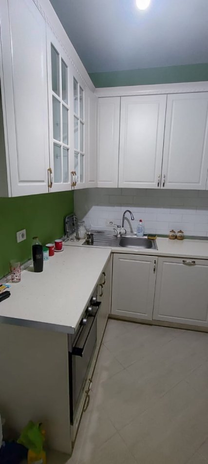 Tirane, jepet me qera apartament 2+1+Ballkon Kati 1, 102 m² 350 € (Fresk)