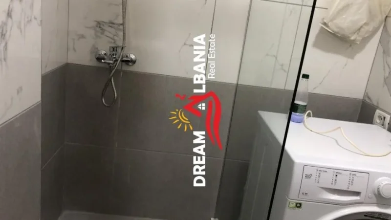 Tirane, jepet me qera apartament 1+1 Kati 4, 62 m² 350 € (shkoze)