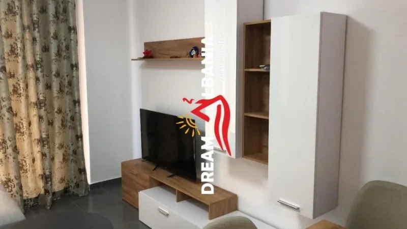 Tirane, jepet me qera apartament 1+1 Kati 4, 62 m² 350 € (shkoze)