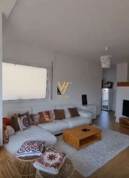 Tirane, jepet me qera apartament+verande | Penthouse 1+1+Ballkon Kati 7, 140 m² 1.350 € (QENDER)