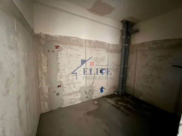 Tirane, shitet apartament 1+1+Ballkon Kati 1, 84 m² 106.905 € (Paskuqan)