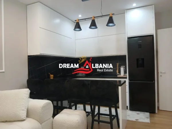 Tirane, apartament 2+1 Kati 1, 78 m² (Fusha Aviacionit)