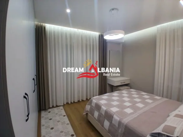 Tirane, apartament 2+1 Kati 1, 78 m² (Fusha Aviacionit)