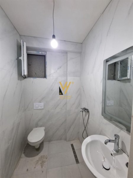 Tirane, jepet me qera apartament 2+1+Ballkon Kati 1, 110 m² 650 € (ALI DEMI)