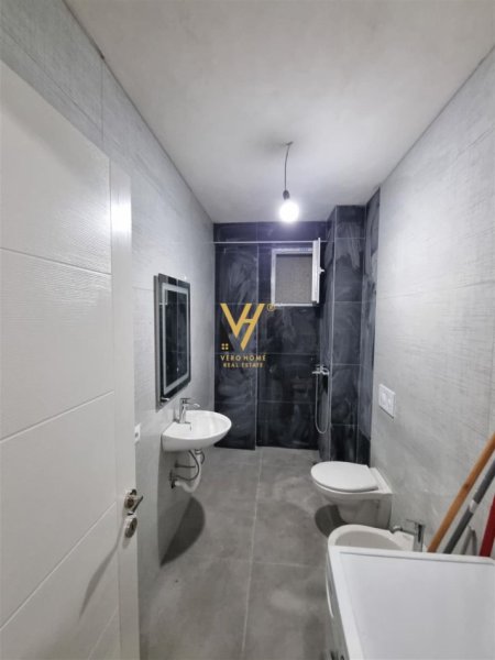 Tirane, jepet me qera apartament 2+1+Ballkon Kati 1, 110 m² 650 € (ALI DEMI)