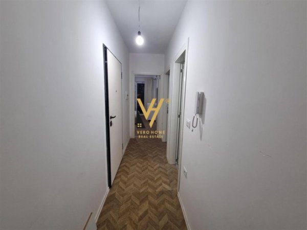 Tirane, jepet me qera apartament 2+1+Ballkon Kati 1, 110 m² 650 € (ALI DEMI)