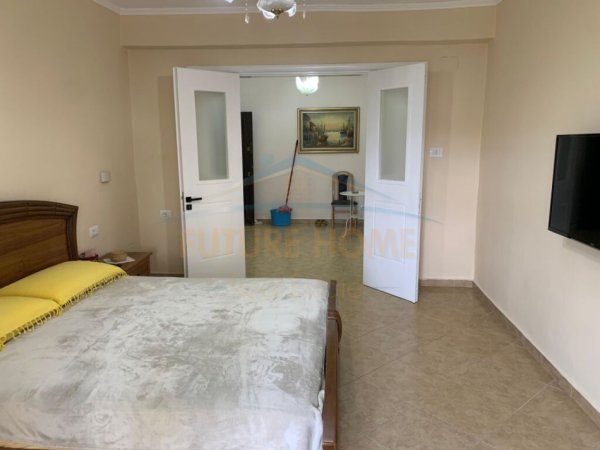 Durres, jepet me qera apartament 2+1 Kati 1, 114 m² 550 € (Prane Bashkisë ,Durrës)
