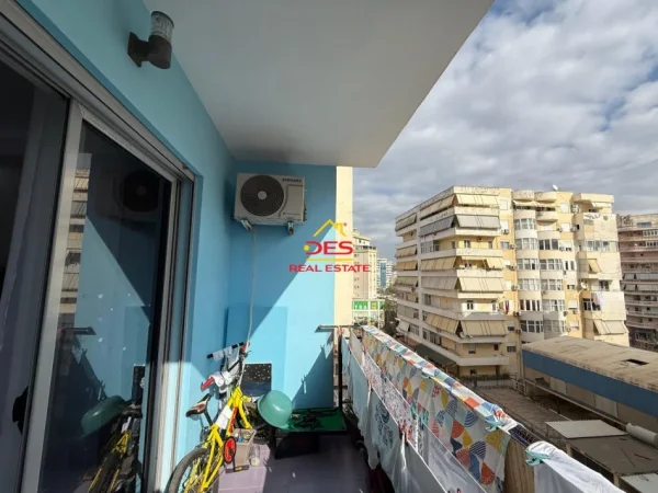 Vlore, shitet apartament 1+1+Ballkon Kati 7, 71 m² 120.000 € (Rruga Çajupi)