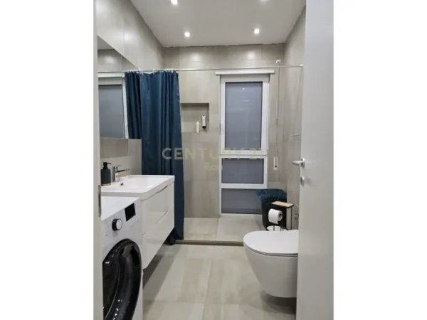 Durres, shitet apartament 2+1+Ballkon Kati 2, 101 m² 295.000 € (GJIRI I LALYIT)