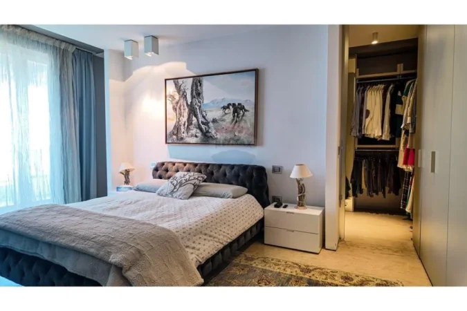 Tirane, shitet apartament+verande | Penthouse 3+1 Kati 8, 350 m² 650.000 € (Kopshti Botanik)