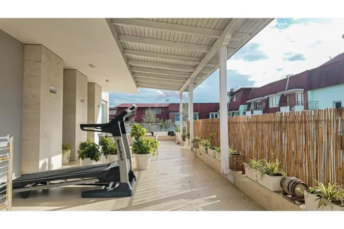 Tirane, shitet apartament+verande | Penthouse 3+1 Kati 8, 350 m² 650.000 € (Kopshti Botanik)