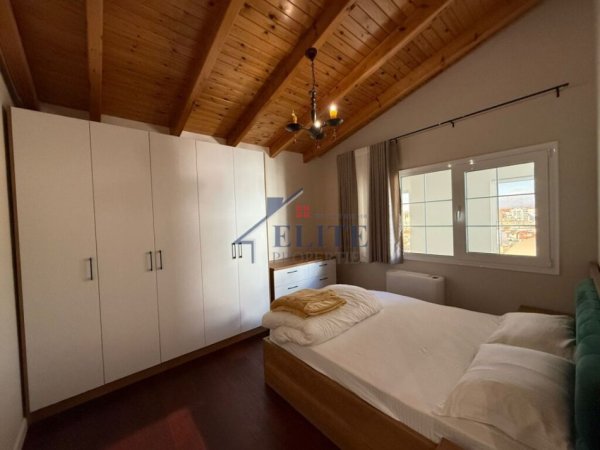 Tirane, jepet me qera apartament 2+1+Ballkon Kati 4, 120 m² 900 € (Selite)