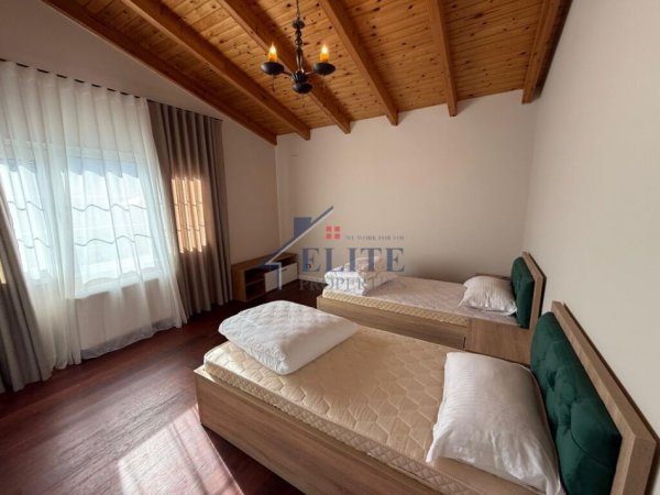 Tirane, jepet me qera apartament 2+1+Ballkon Kati 4, 120 m² 900 € (Selite)