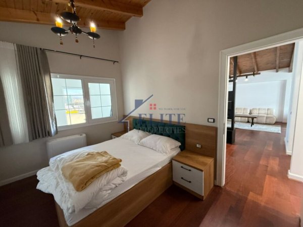 Tirane, jepet me qera apartament 2+1+Ballkon Kati 4, 120 m² 900 € (Selite)