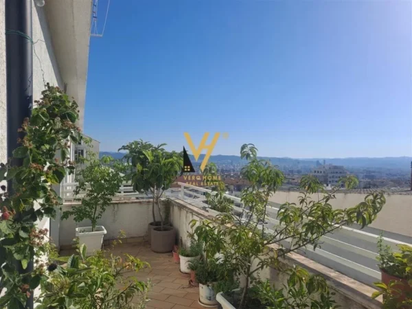 Tirane, shitet apartament duplex Dublex Kati 5, 430 m² 650.000 € (LINZE)