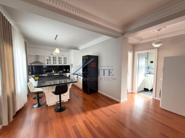 Tirane, jepet me qera apartament 2+1+Ballkon Kati 3, 110 m² 800 € (Selite)