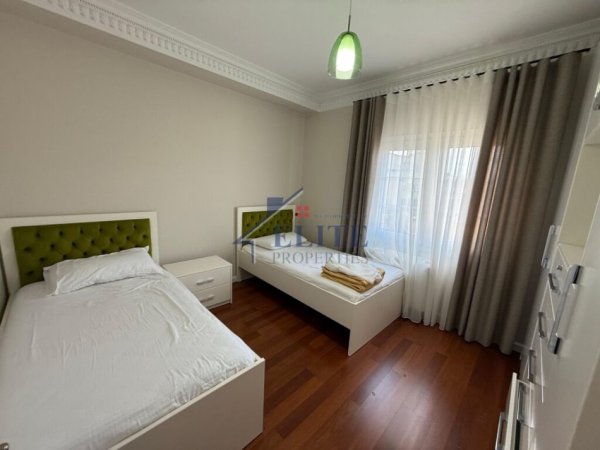 Tirane, jepet me qera apartament 2+1+Ballkon Kati 3, 110 m² 800 € (Selite)