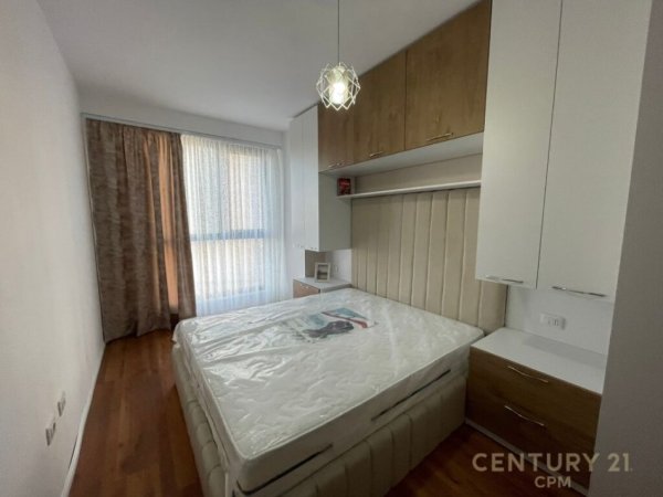 Tirane, jepet me qera apartament 1+1 Kati 3, 57 m² 500 € (fusha e aviacionit)
