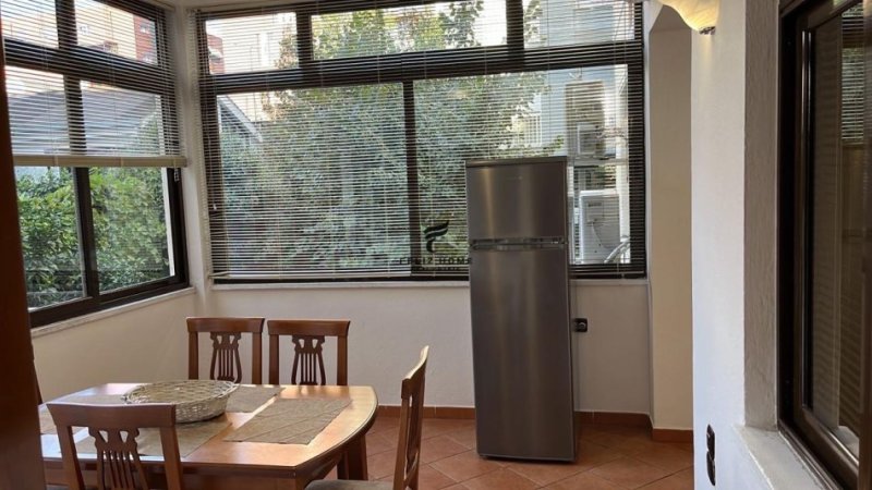 Tirane, jepet me qera apartament 2+1 Kati 2, 100 m² 500 € (ALI DEMI)