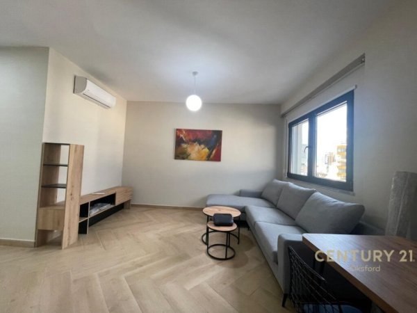 Tirane, jepet me qera apartament 1+1 Kati 5, 65 m² 650 € (rruga e elbasanit)