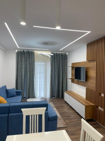 Tirane, jepet me qera apartament 2+1+Ballkon Kati 4, 80 m² 600 € (5 maji)