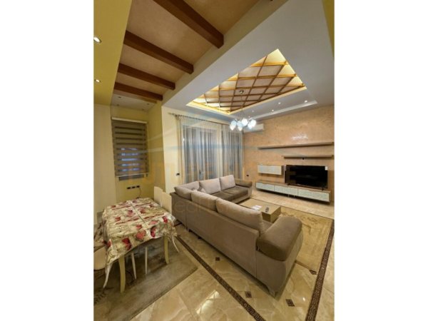 Tirane Qera, apartament 2+1 Kati 2, 101 m² (PAZARI I RI)   UNA46710